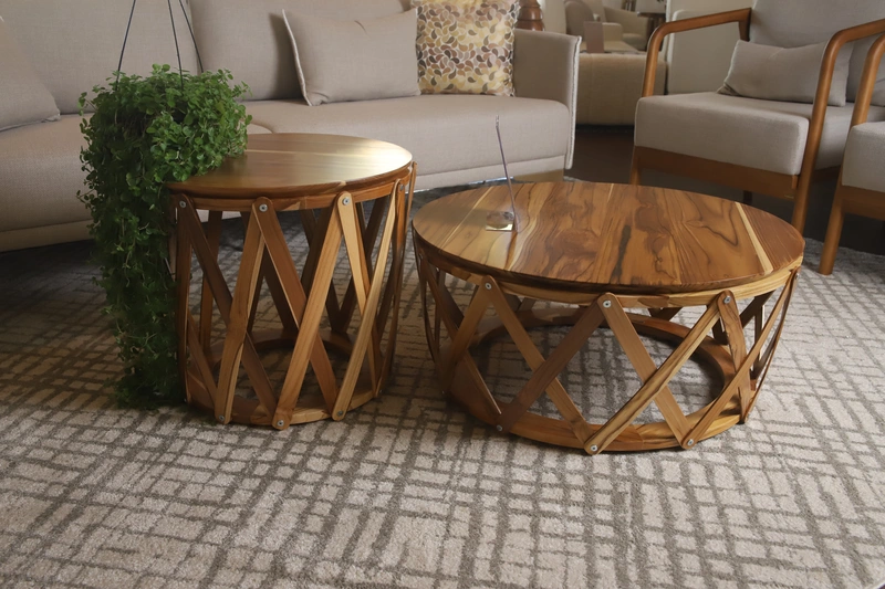 Móveis prontos convencionais para decoração